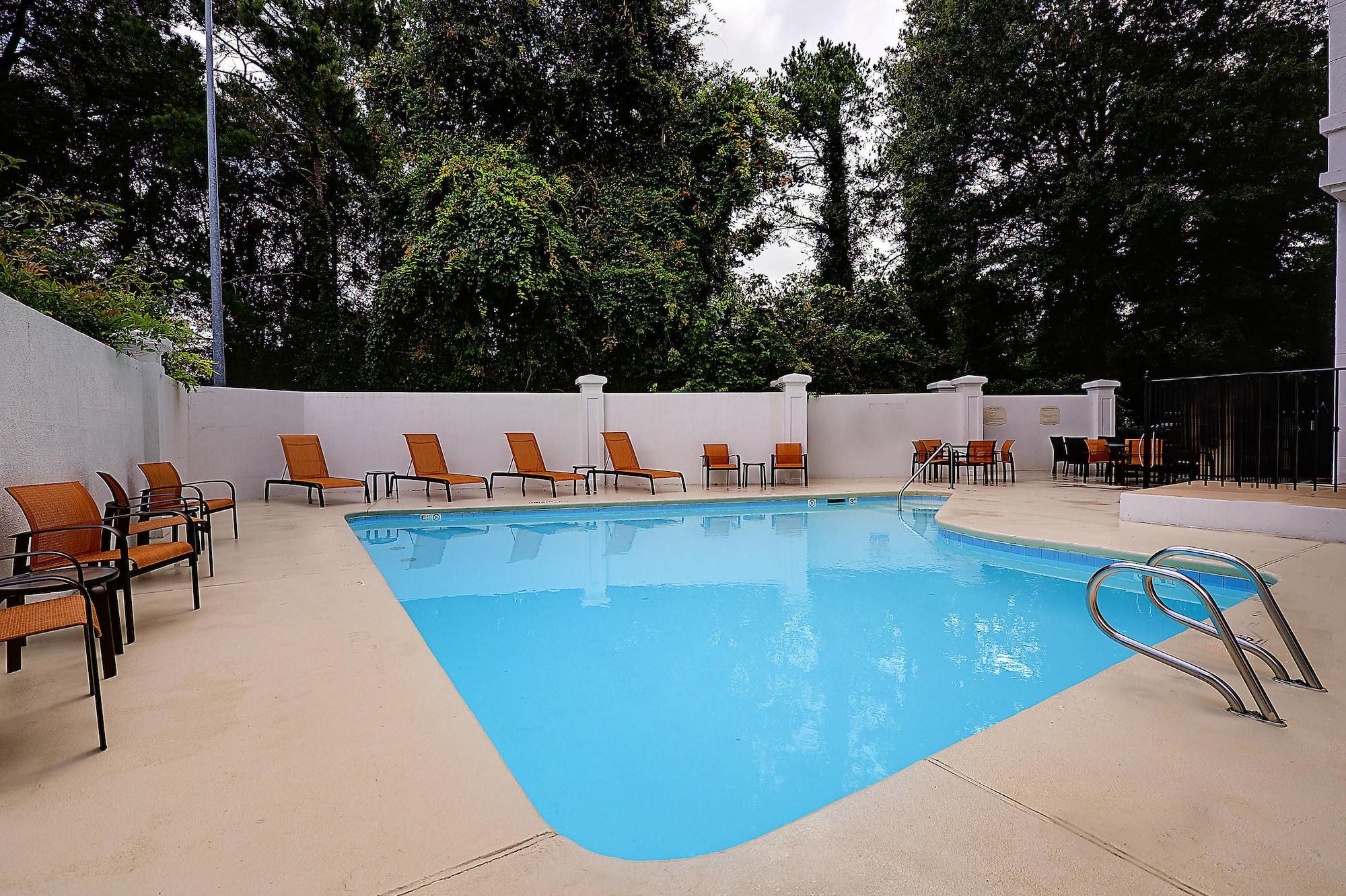 Courtyard Raleigh Crabtree Valley Exterior foto