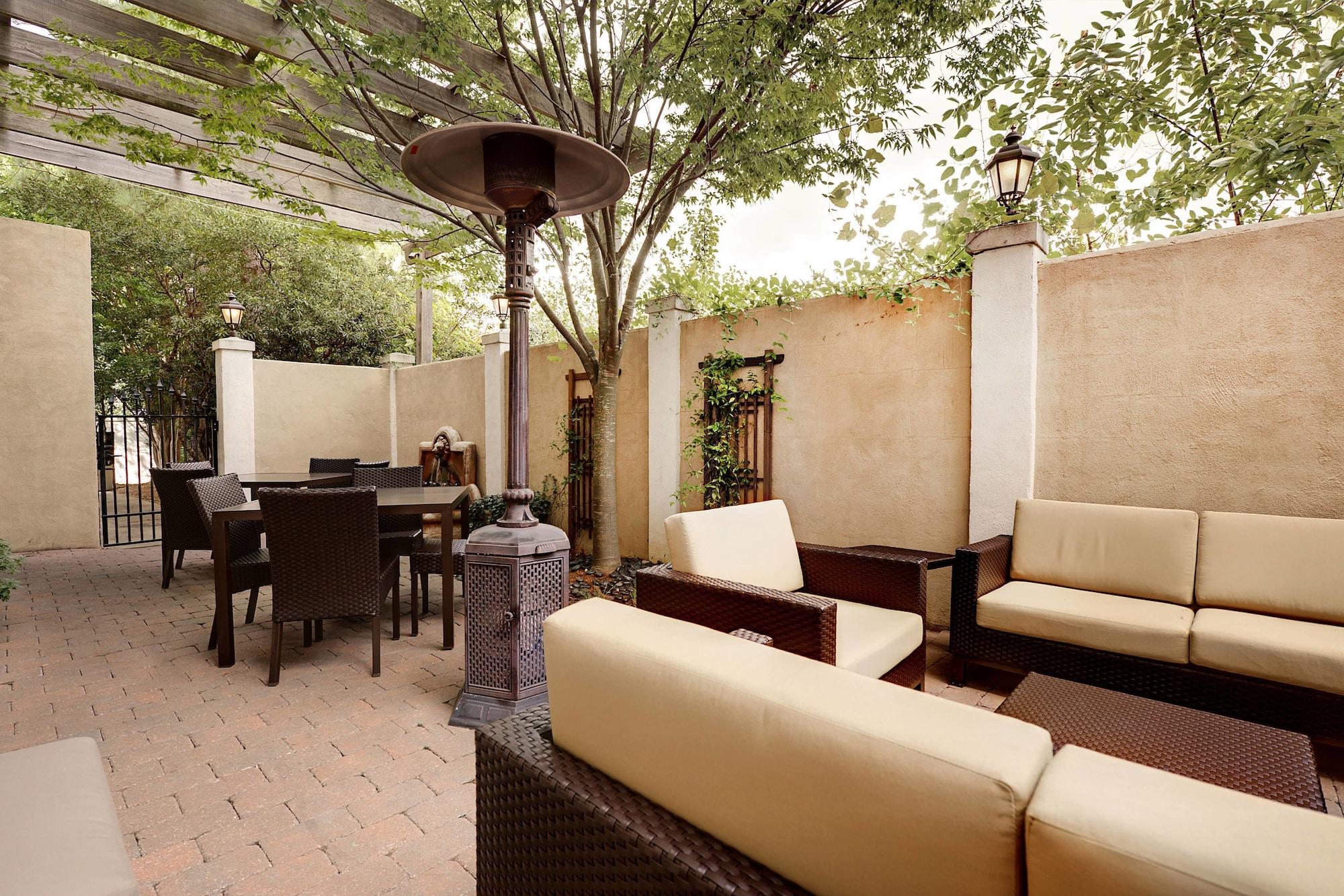 Courtyard Raleigh Crabtree Valley Exterior foto